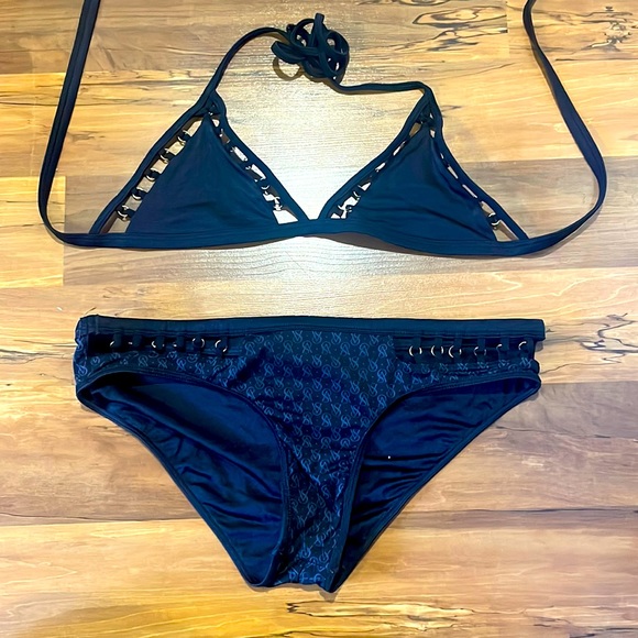 Sexy swimsuit. Victoria’s Secret. - Picture 1 of 2